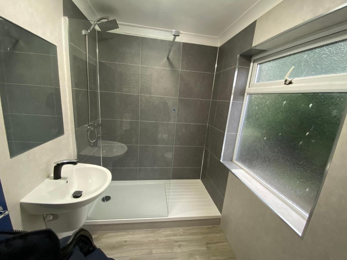 קינגס לין Harewood Lodge - Single And Double Rooms Self Serve Apartment מראה חיצוני תמונה